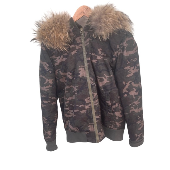 Mr & Mrs Italy Fur Camo Bomber - Picture 2 of 3